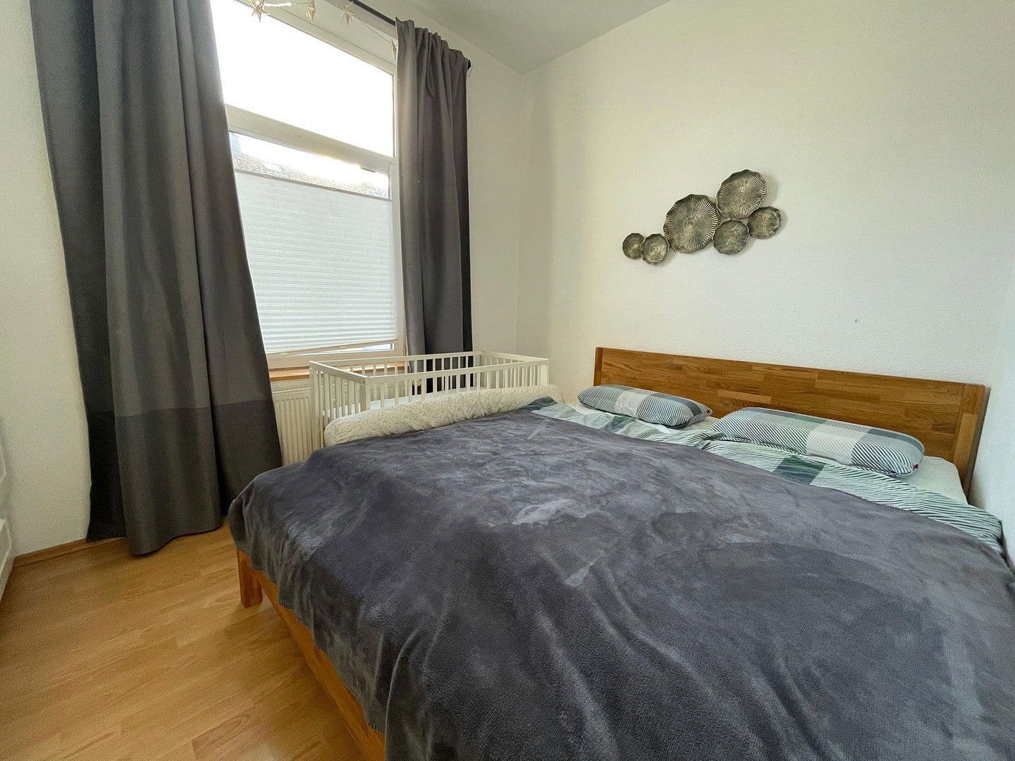 Prenájom bytu 4-izbový 107 m², Bremen, Brémy Prenájom bytu 4-izbový 107 m², Bremen, Brémy