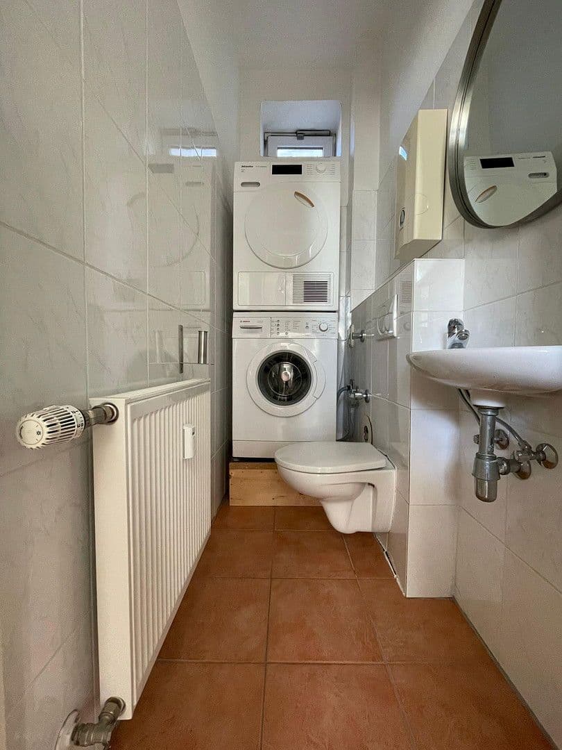 Prenájom bytu 4-izbový 107 m², Bremen, Brémy Prenájom bytu 4-izbový 107 m², Bremen, Brémy