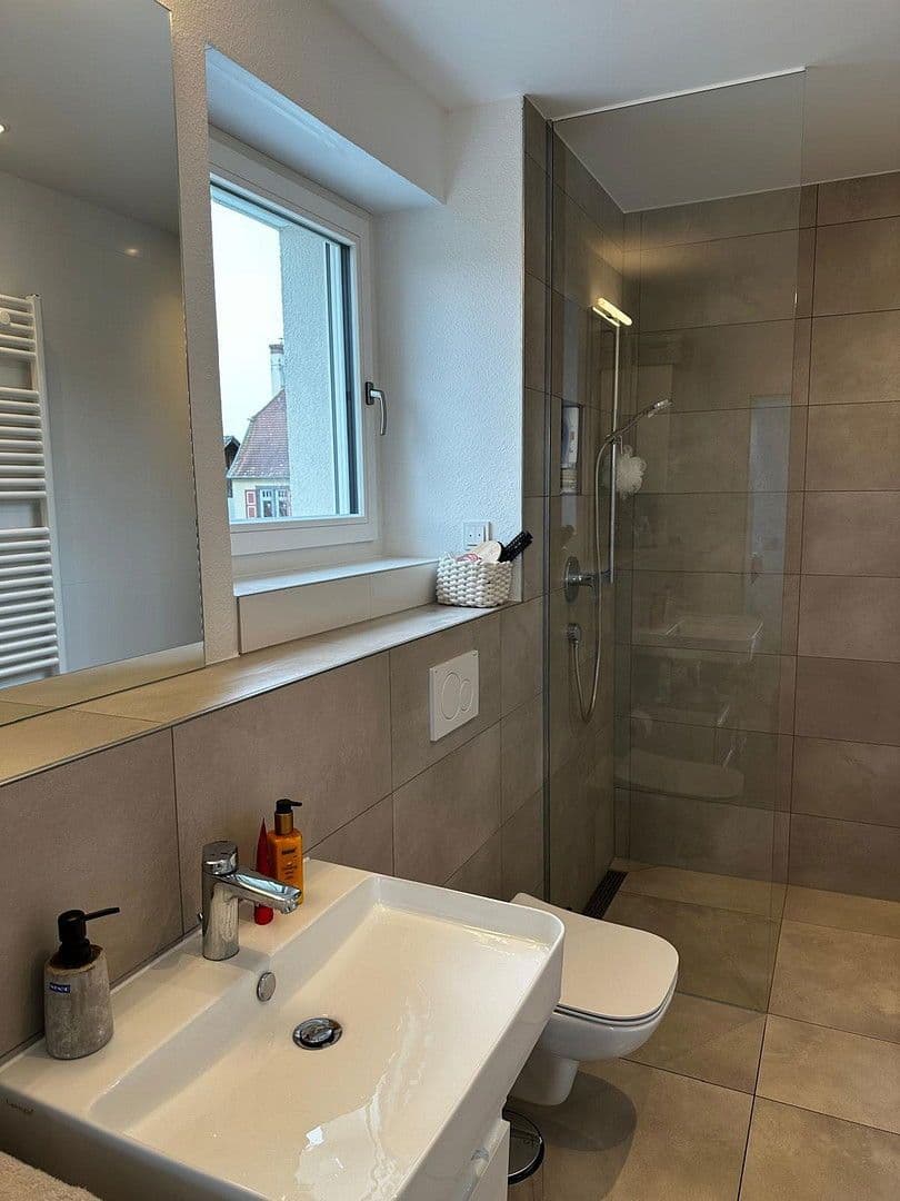 Prenájom bytu 5-izbový 108 m², Waldstr. 12, Fischbachtal, Hesensko Prenájom bytu 5-izbový 108 m², Waldstr. 12, Fischbachtal, Hesensko