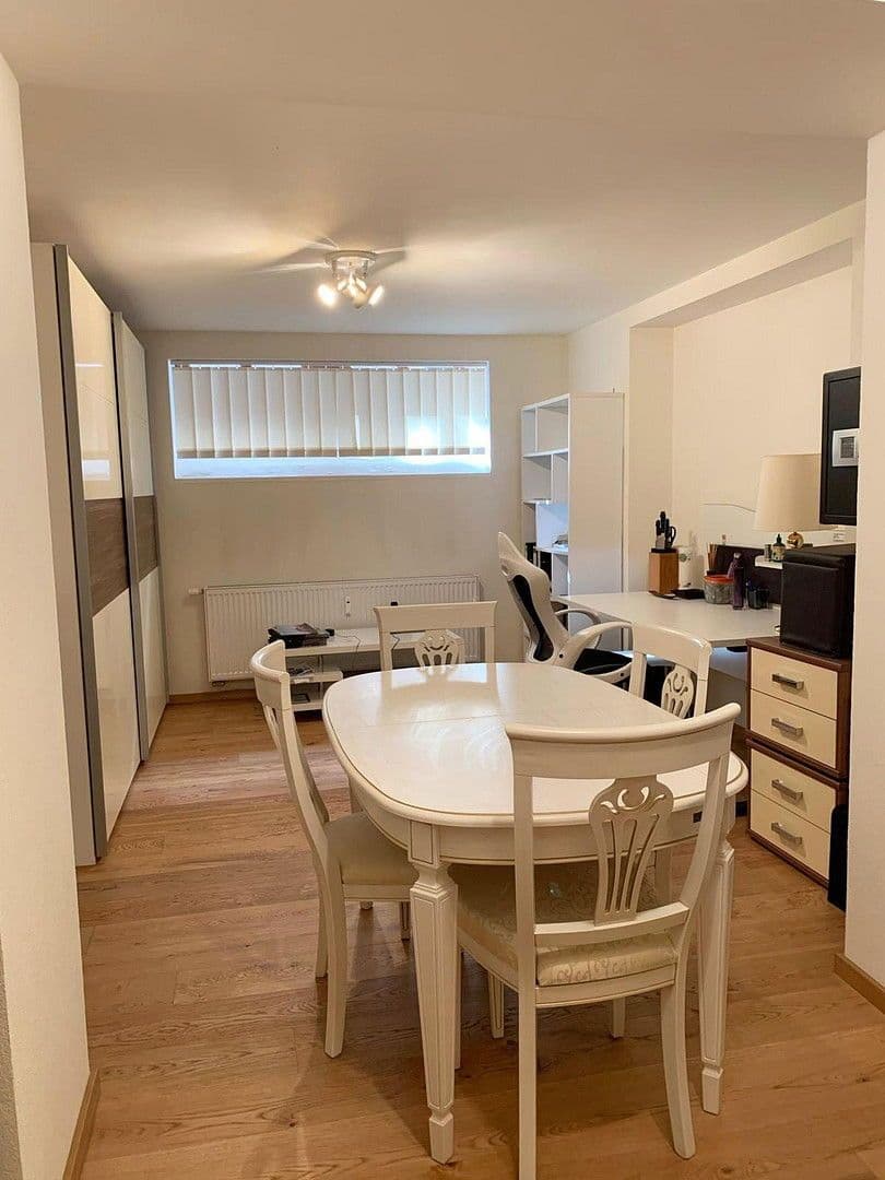 Predaj bytu 3-izbový 103 m², Baden-Baden, Bádensko-Wurttembersko Predaj bytu 3-izbový 103 m², Baden-Baden, Bádensko-Wurttembersko