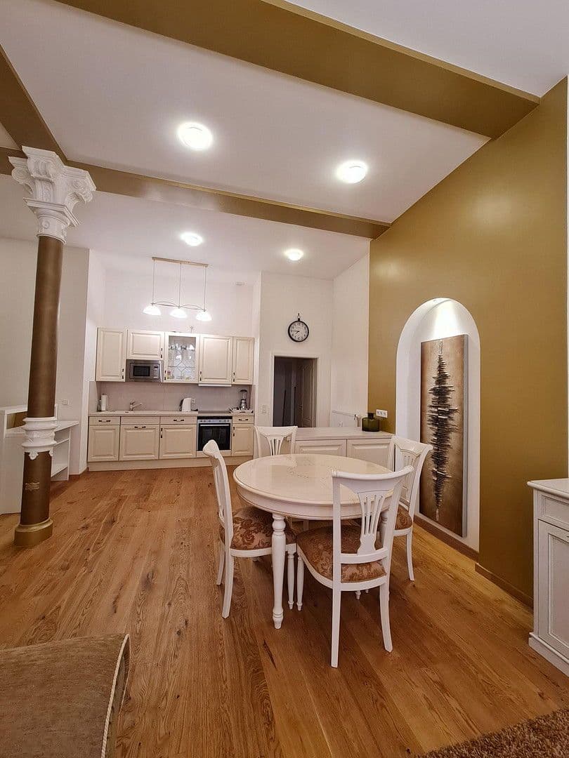 Predaj bytu 3-izbový 103 m², Baden-Baden, Bádensko-Wurttembersko Predaj bytu 3-izbový 103 m², Baden-Baden, Bádensko-Wurttembersko