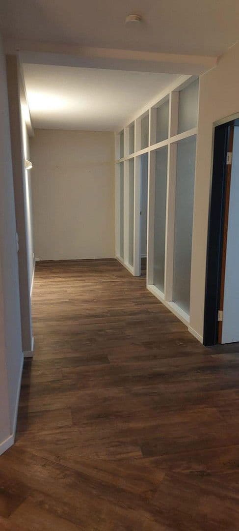 Prenájom kancelárie 950 m², Führser Mühlweg 70, 31582, Nienburg/Weser, Dolné Sasko Prenájom kancelárie 950 m², Führser Mühlweg 70, 31582, Nienburg/Weser, Dolné Sasko