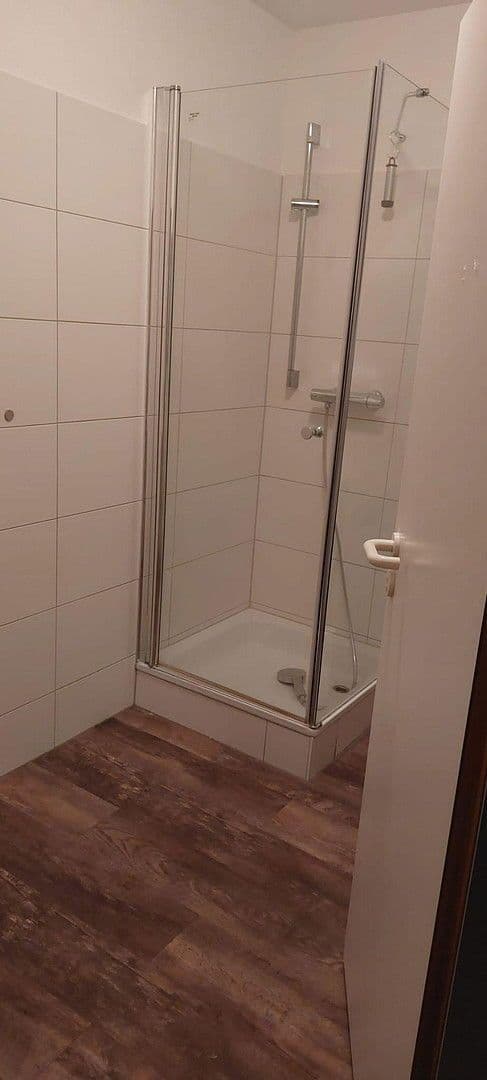 Prenájom kancelárie 950 m², Führser Mühlweg 70, 31582, Nienburg/Weser, Dolné Sasko Prenájom kancelárie 950 m², Führser Mühlweg 70, 31582, Nienburg/Weser, Dolné Sasko