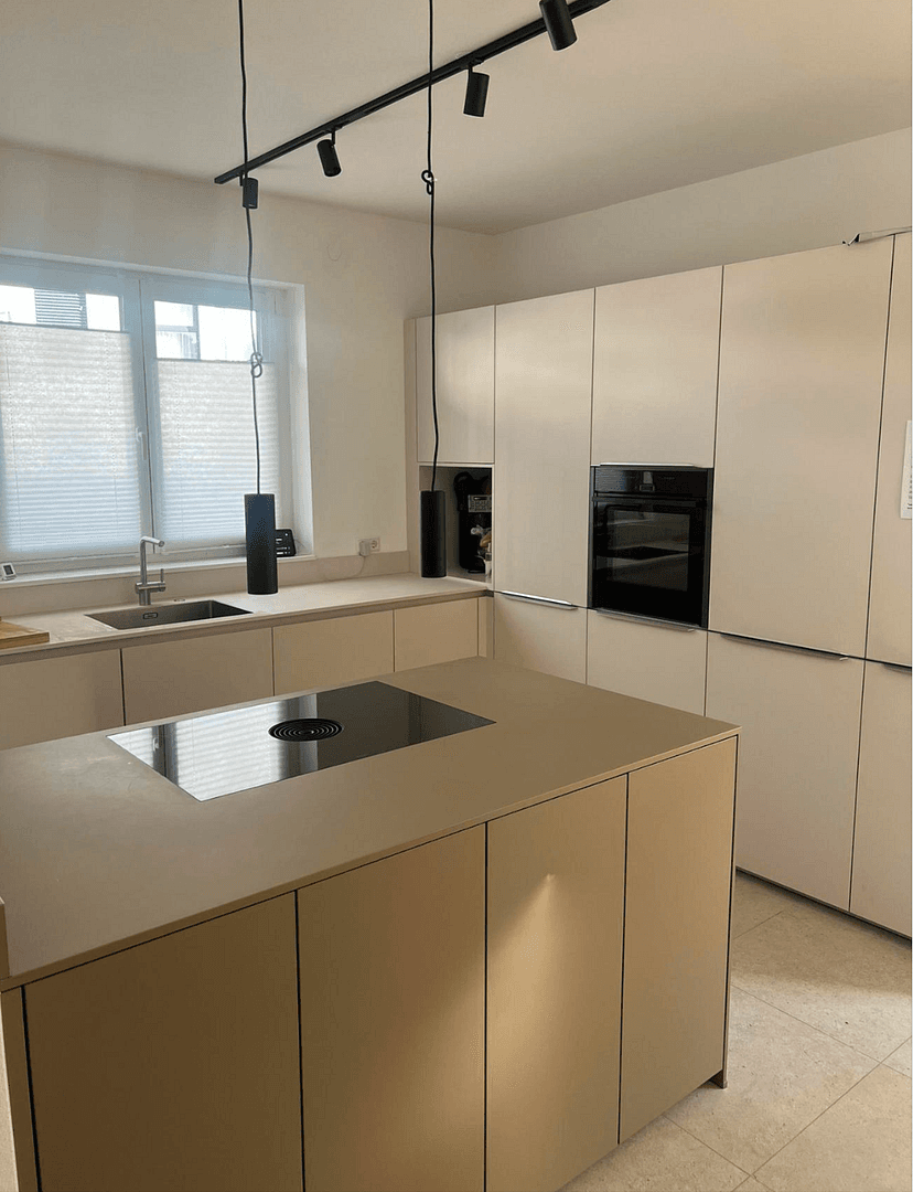 Prenájom domu 185 m², pozemek 222 m², Offenburg, Bádensko-Wurttembersko Prenájom domu 185 m², pozemek 222 m², Offenburg, Bádensko-Wurttembersko