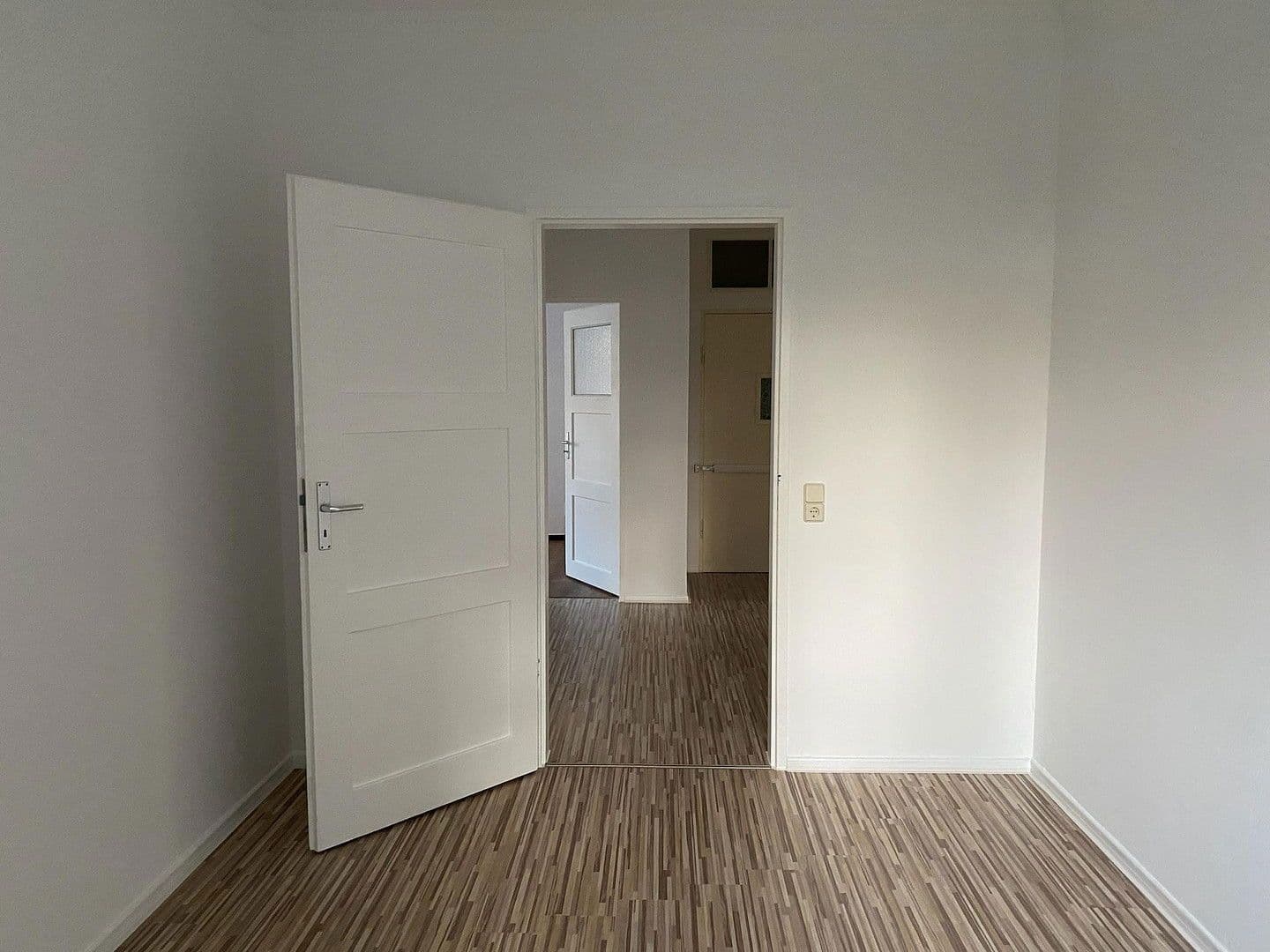 Predaj bytu 4-izbový 90 m², Adolph-Menzel-Strasse 11, Leipzig, Sasko Predaj bytu 4-izbový 90 m², Adolph-Menzel-Strasse 11, Leipzig, Sasko