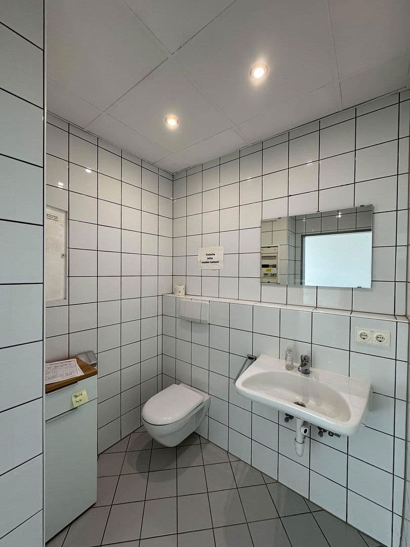 Prenájom kancelárie 315 m², Münchener Straße 113, Ingolstadt, Bavorsko Prenájom kancelárie 315 m², Münchener Straße 113, Ingolstadt, Bavorsko