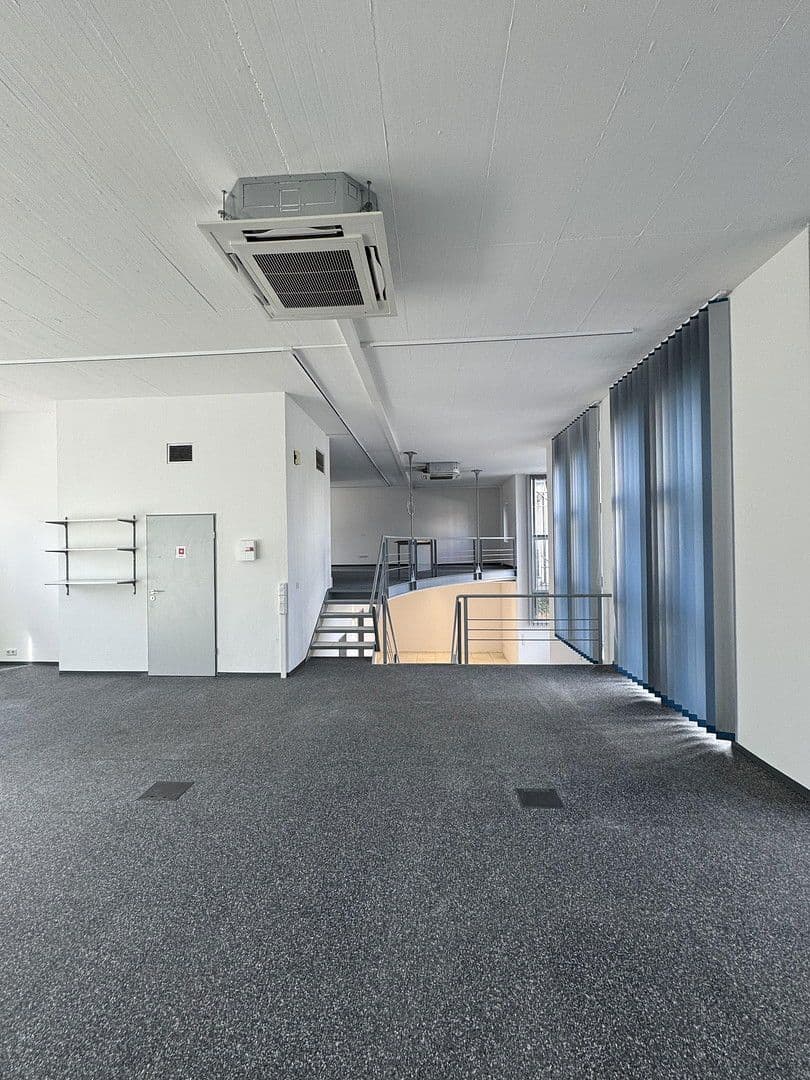 Prenájom kancelárie 315 m², Münchener Straße 113, Ingolstadt, Bavorsko Prenájom kancelárie 315 m², Münchener Straße 113, Ingolstadt, Bavorsko