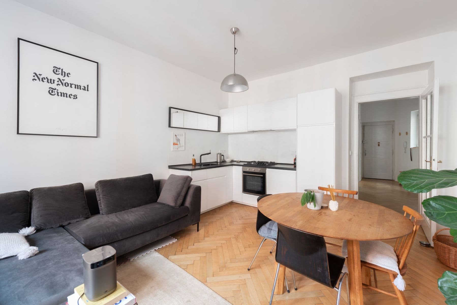 Prenájom bytu 73 m², Tusarova, Praha, Praha Prenájom bytu 73 m², Tusarova, Praha, Praha