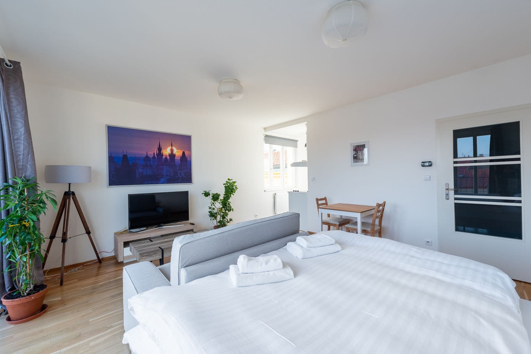 Prenájom bytu 38 m², Šafaříkova, Praha, Praha Prenájom bytu 38 m², Šafaříkova, Praha, Praha