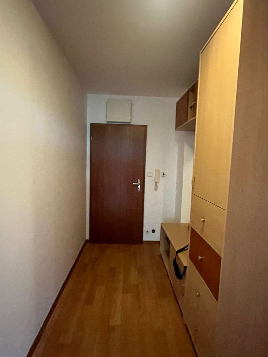 Prenájom bytu 3-izbový 75 m², Na Výšině, Havlíčkův Brod, Kraj Vysočina Prenájom bytu 3-izbový 75 m², Na Výšině, Havlíčkův Brod, Kraj Vysočina