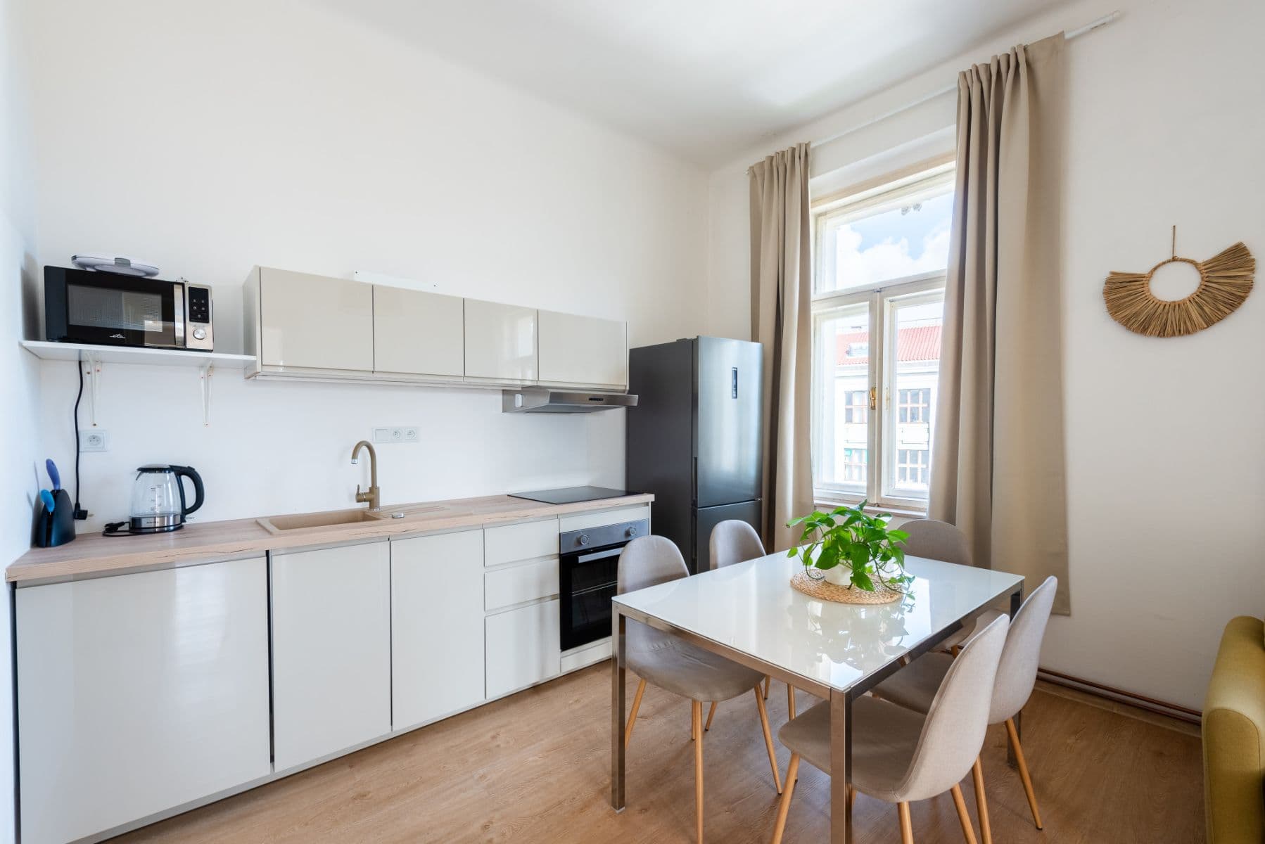 Prenájom bytu 57 m², Těšnov, Praha, Praha Prenájom bytu 57 m², Těšnov, Praha, Praha