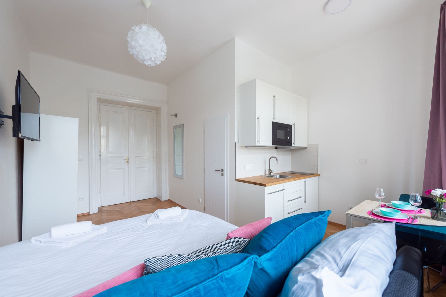 Prenájom bytu 20 m², Těšnov, Praha, Praha Prenájom bytu 20 m², Těšnov, Praha, Praha