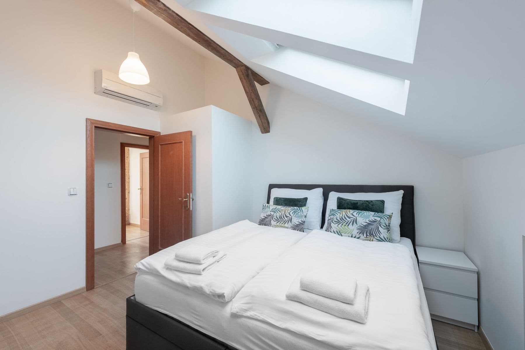 Prenájom bytu 126 m², Těšnov, Praha, Praha Prenájom bytu 126 m², Těšnov, Praha, Praha