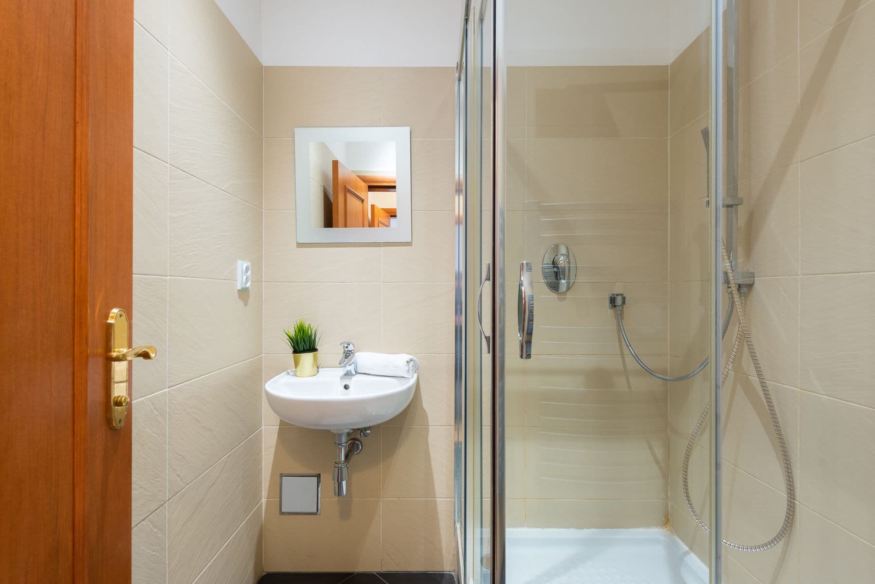 Prenájom bytu 126 m², Těšnov, Praha, Praha Prenájom bytu 126 m², Těšnov, Praha, Praha