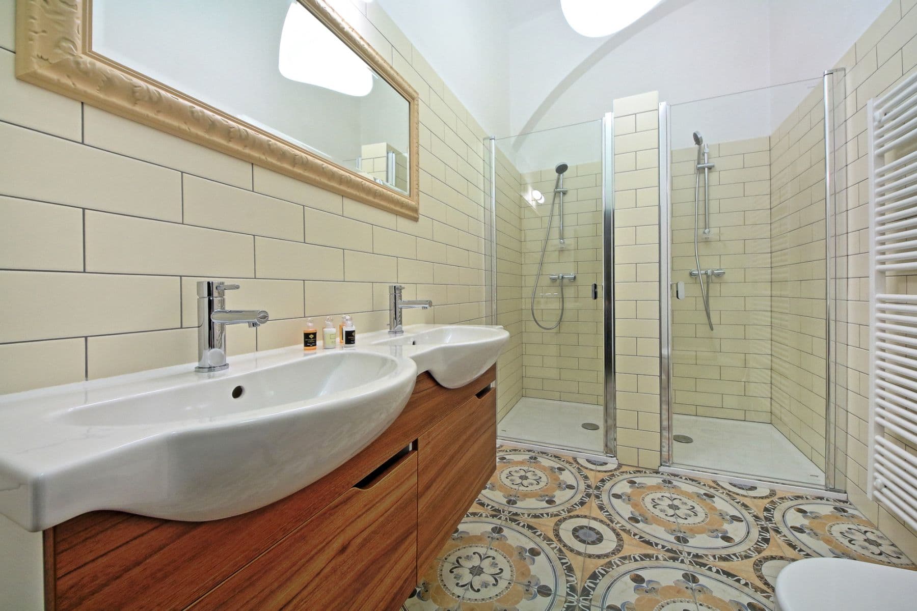 Prenájom bytu 125 m², Smetanovo nábřeží, Praha, Praha Prenájom bytu 125 m², Smetanovo nábřeží, Praha, Praha