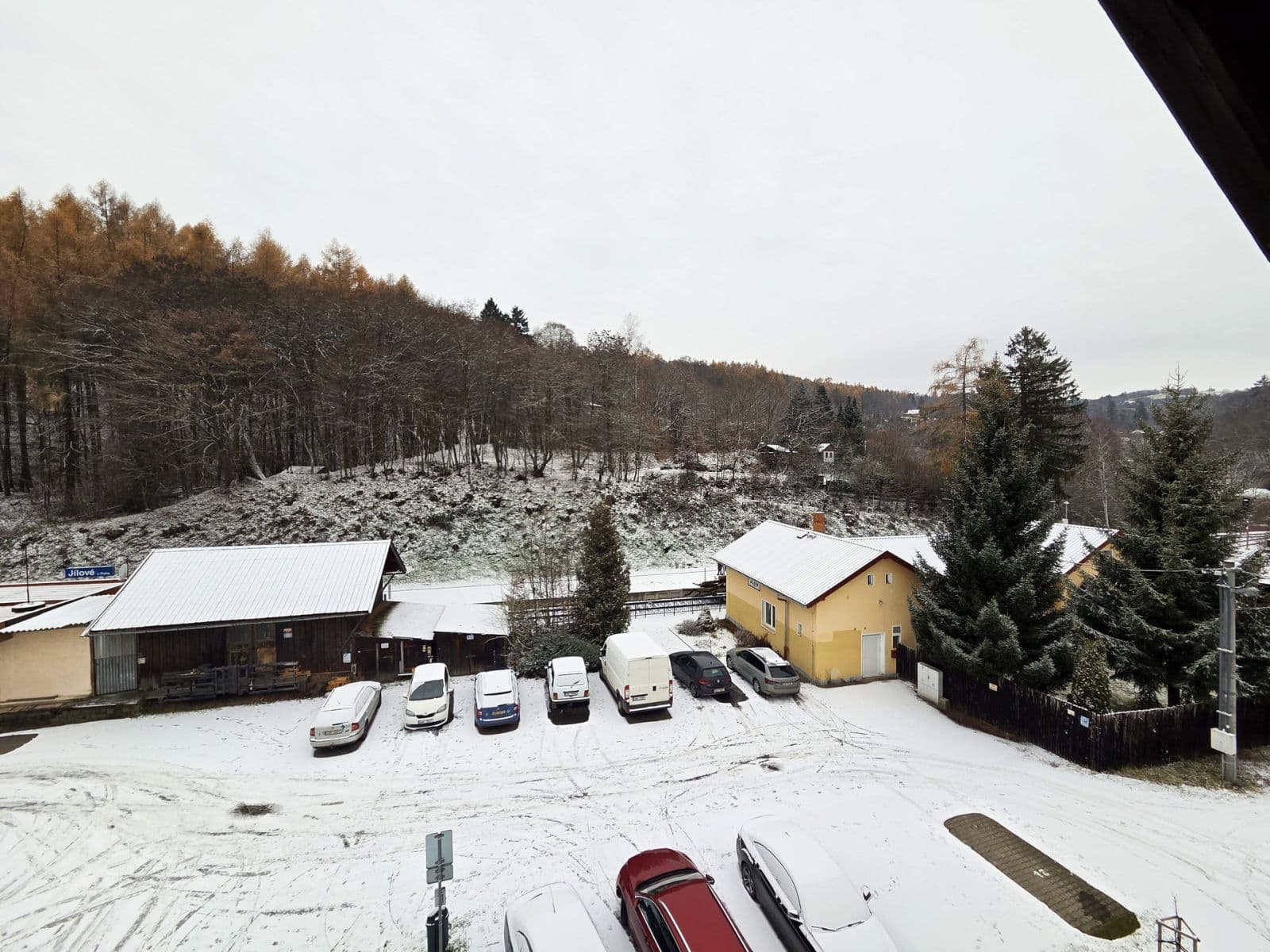 Prenájom bytu 3-izbový 85 m², Jílové u Prahy, Středočeský kraj Prenájom bytu 3-izbový 85 m², Jílové u Prahy, Středočeský kraj