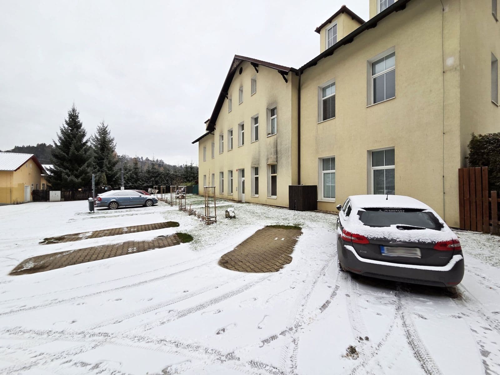 Prenájom bytu 3-izbový 85 m², Jílové u Prahy, Středočeský kraj Prenájom bytu 3-izbový 85 m², Jílové u Prahy, Středočeský kraj