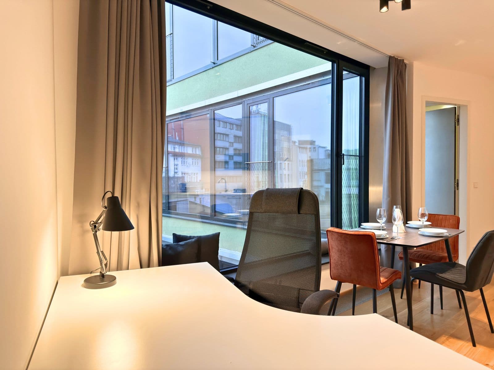 Prenájom bytu 57 m², Komunardů, Praha, Praha Prenájom bytu 57 m², Komunardů, Praha, Praha