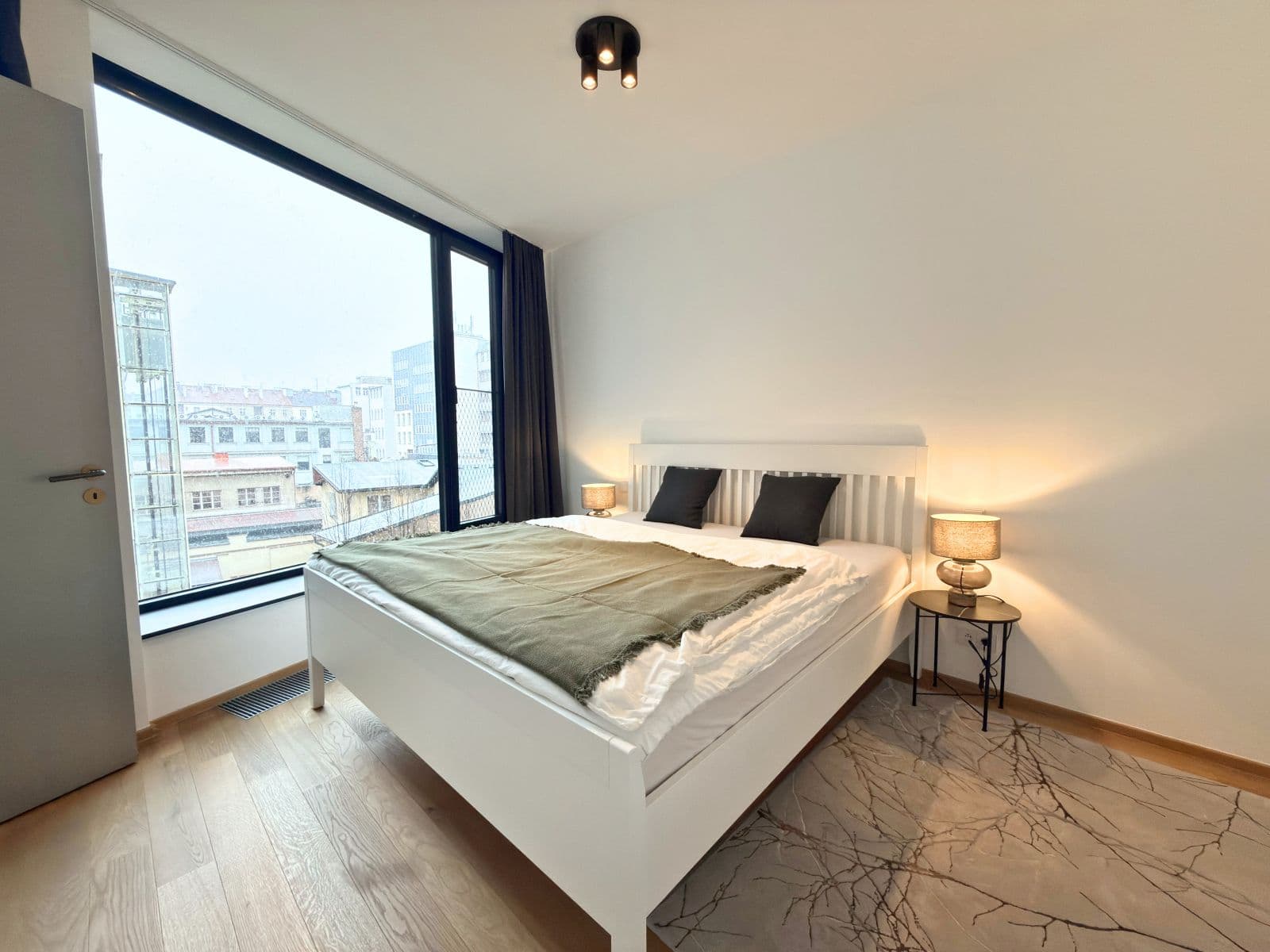Prenájom bytu 57 m², Komunardů, Praha, Praha Prenájom bytu 57 m², Komunardů, Praha, Praha