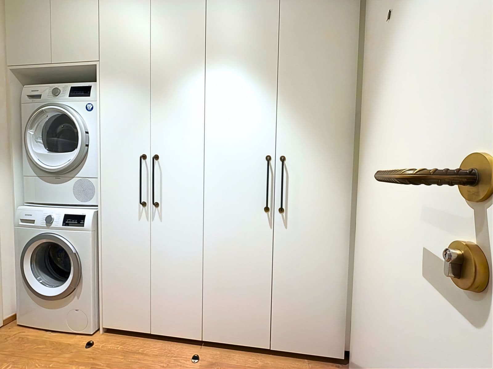 Prenájom bytu 57 m², Komunardů, Praha, Praha Prenájom bytu 57 m², Komunardů, Praha, Praha