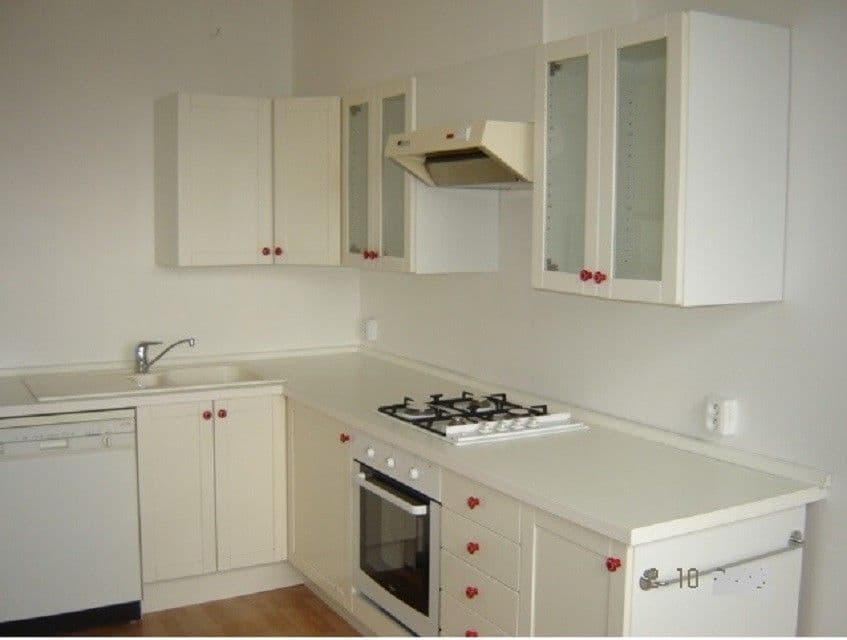 Prenájom bytu 3-izbový 71 m², Kyselova, Praha, Praha Prenájom bytu 3-izbový 71 m², Kyselova, Praha, Praha