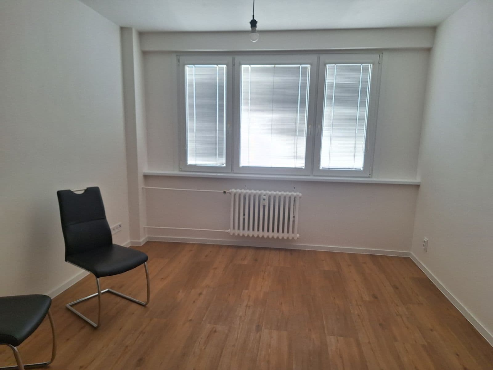 Prenájom bytu 1-izbový 27 m², Hlavatého, Praha, Praha Prenájom bytu 1-izbový 27 m², Hlavatého, Praha, Praha