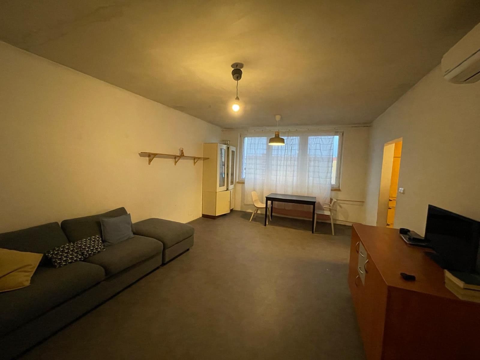 Prenájom bytu 3-izbový 74 m², Milana Fialy, Ostrava, Moravskoslezský kraj Prenájom bytu 3-izbový 74 m², Milana Fialy, Ostrava, Moravskoslezský kraj