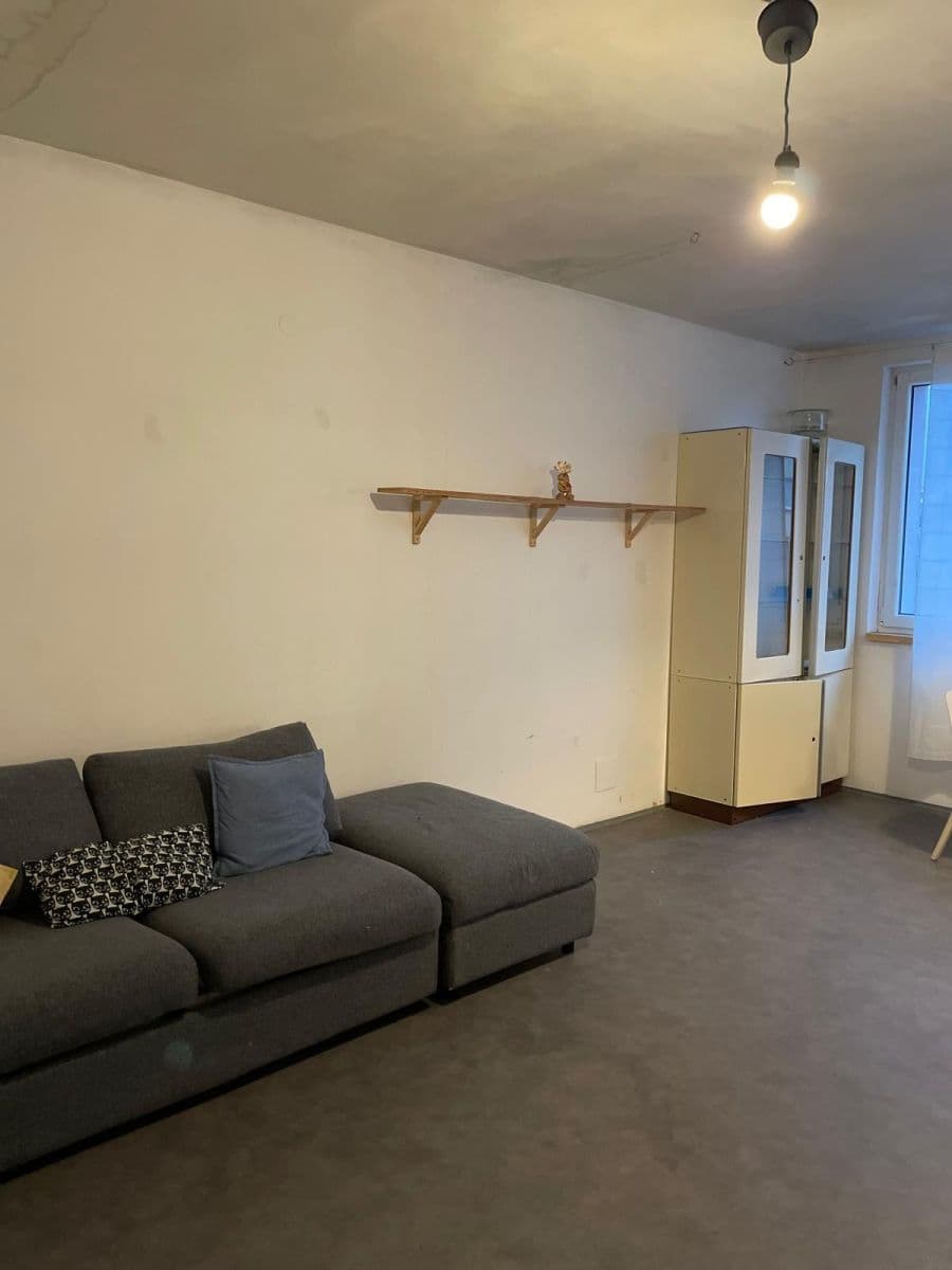 Prenájom bytu 3-izbový 74 m², Milana Fialy, Ostrava, Moravskoslezský kraj Prenájom bytu 3-izbový 74 m², Milana Fialy, Ostrava, Moravskoslezský kraj