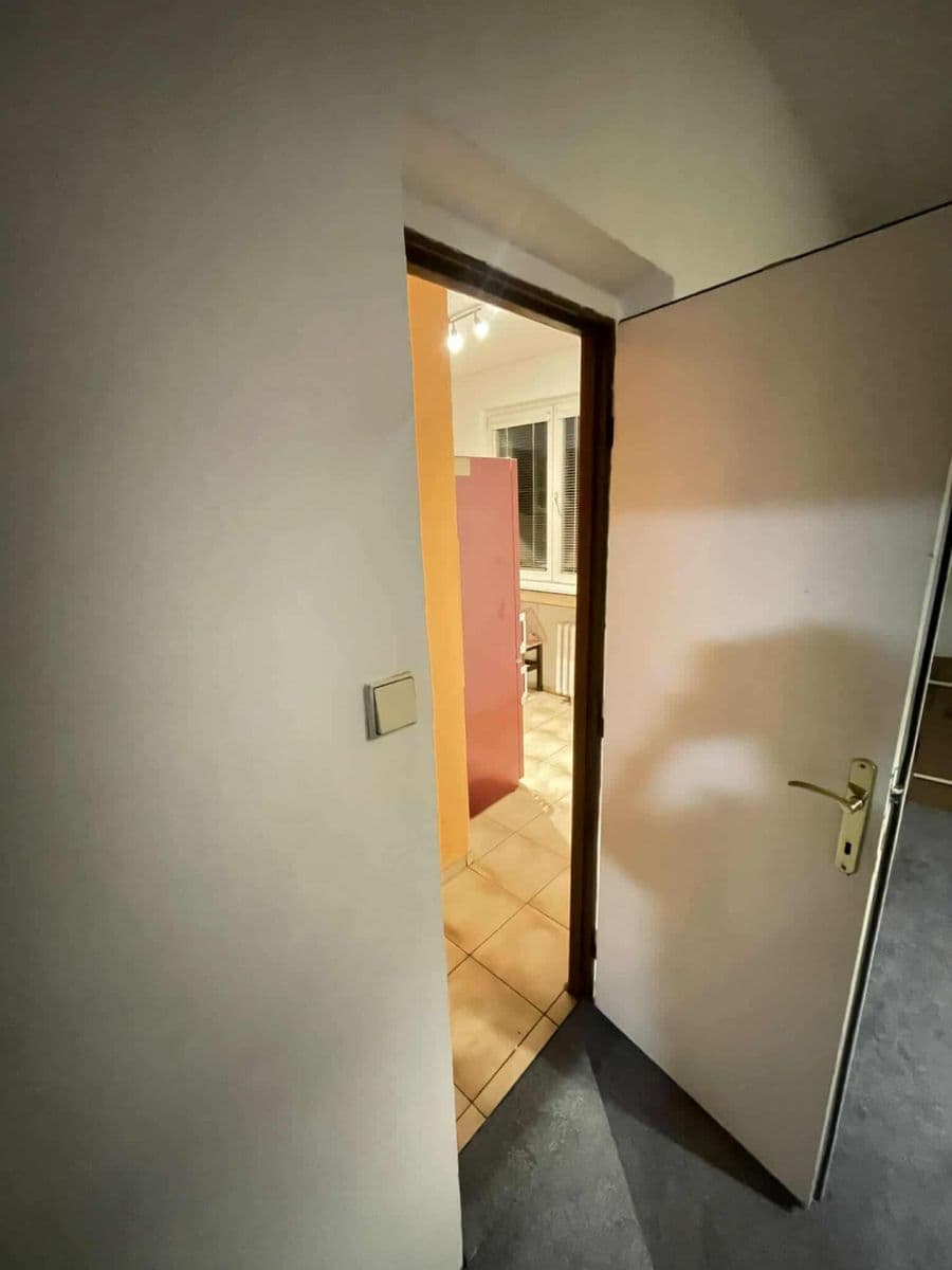 Predaj bytu 3-izbový 75 m², Útulná, Praha, Praha Predaj bytu 3-izbový 75 m², Útulná, Praha, Praha