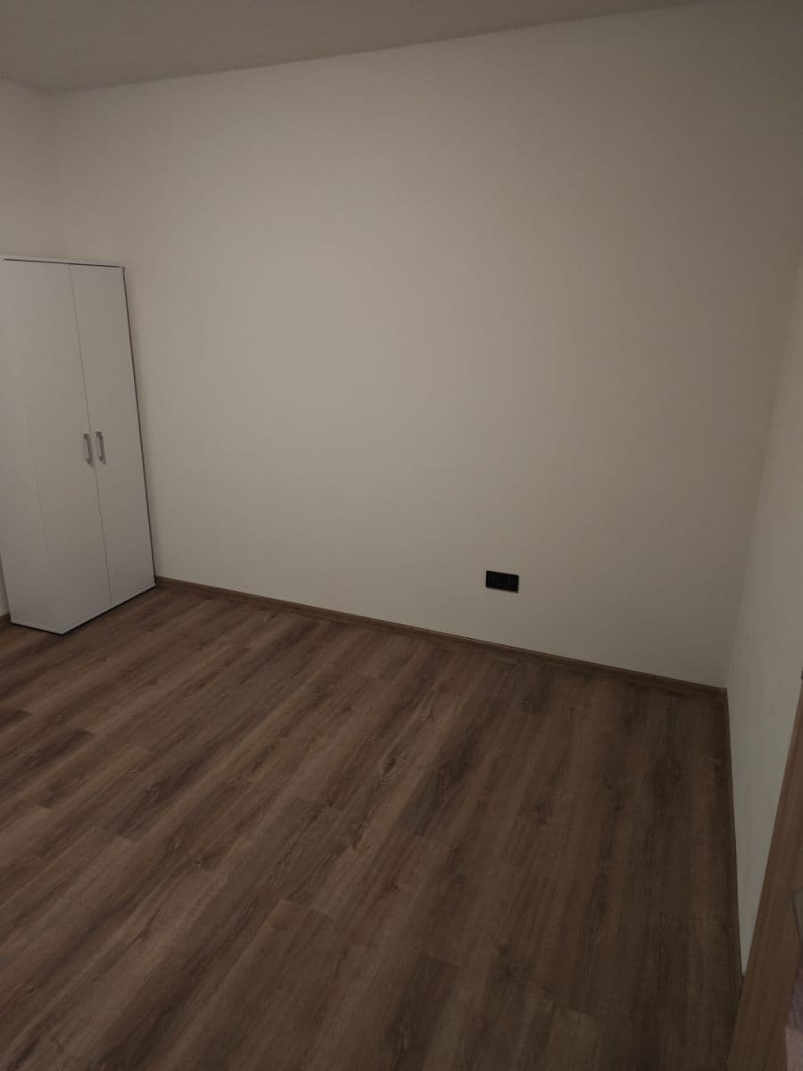 Prenájom bytu 2-izbový 58 m², Krajní, Plzeň, Plzeňský kraj Prenájom bytu 2-izbový 58 m², Krajní, Plzeň, Plzeňský kraj