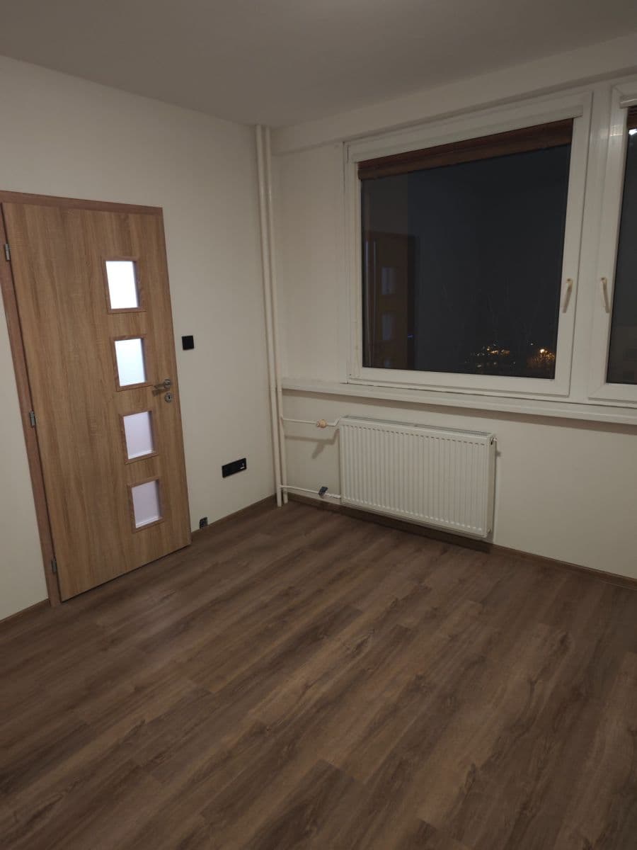 Prenájom bytu 2-izbový 58 m², Krajní, Plzeň, Plzeňský kraj Prenájom bytu 2-izbový 58 m², Krajní, Plzeň, Plzeňský kraj