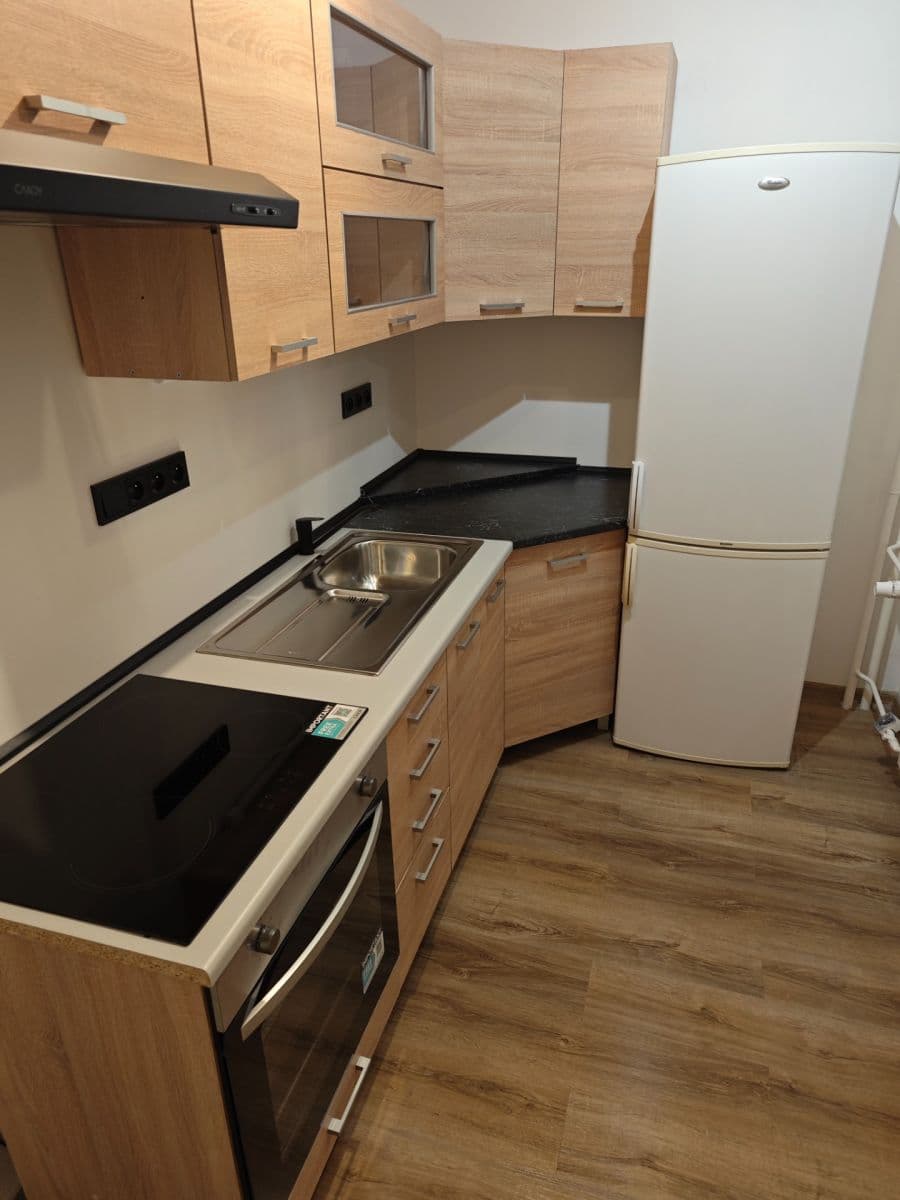 Prenájom bytu 2-izbový 58 m², Krajní, Plzeň, Plzeňský kraj Prenájom bytu 2-izbový 58 m², Krajní, Plzeň, Plzeňský kraj