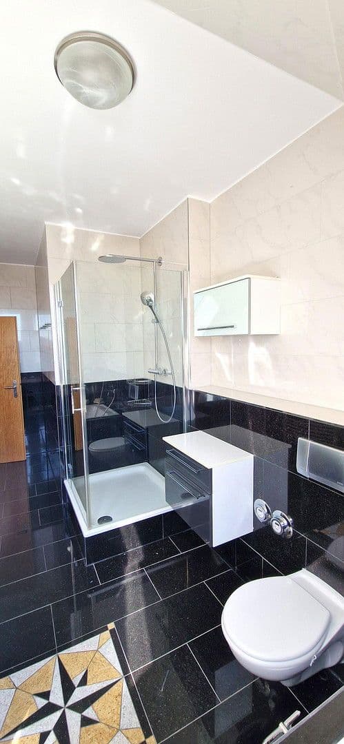 Predaj bytu 4-izbový 120 m², Freidingstr., 15, Hannover, Dolné Sasko Predaj bytu 4-izbový 120 m², Freidingstr., 15, Hannover, Dolné Sasko