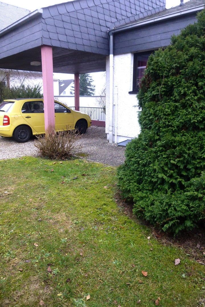 Predaj domu 190 m², pozemek 1.179 m², Niedernhausen, Hesensko Predaj domu 190 m², pozemek 1.179 m², Niedernhausen, Hesensko