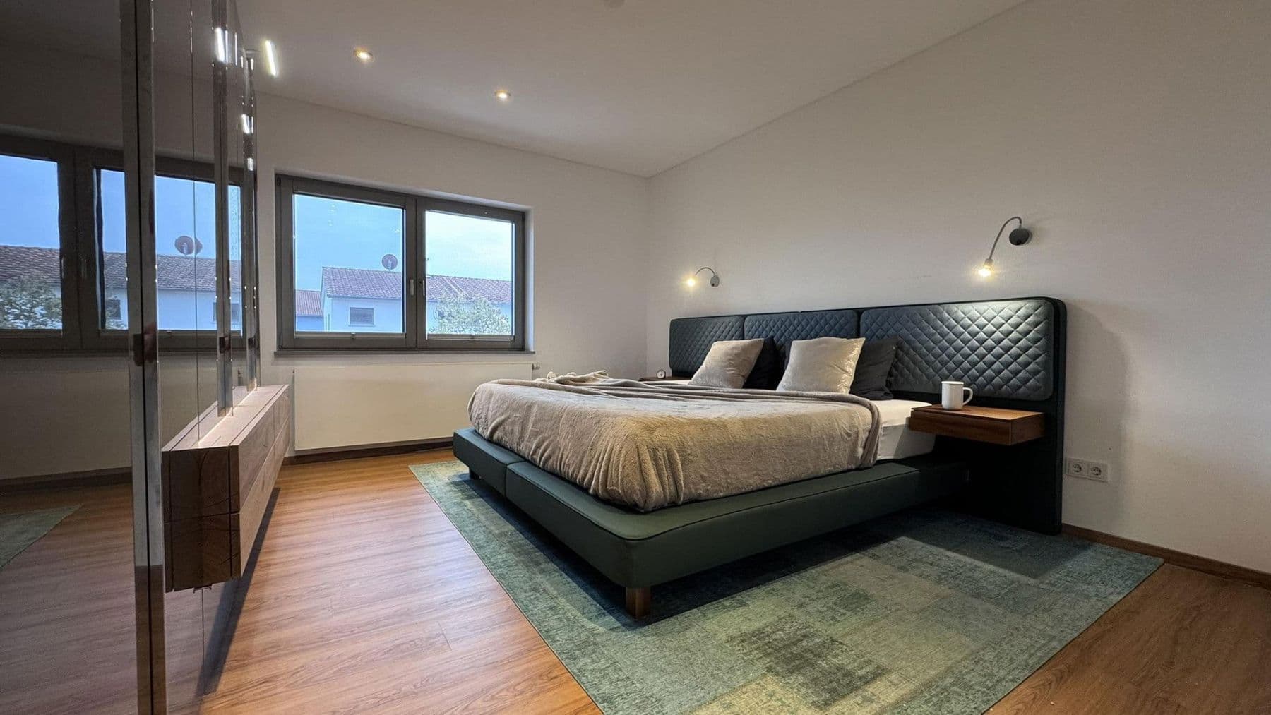 Predaj domu 165 m², pozemek 679 m², Am Falkenhorst 19, Hilpoltstein, Bavorsko Predaj domu 165 m², pozemek 679 m², Am Falkenhorst 19, Hilpoltstein, Bavorsko