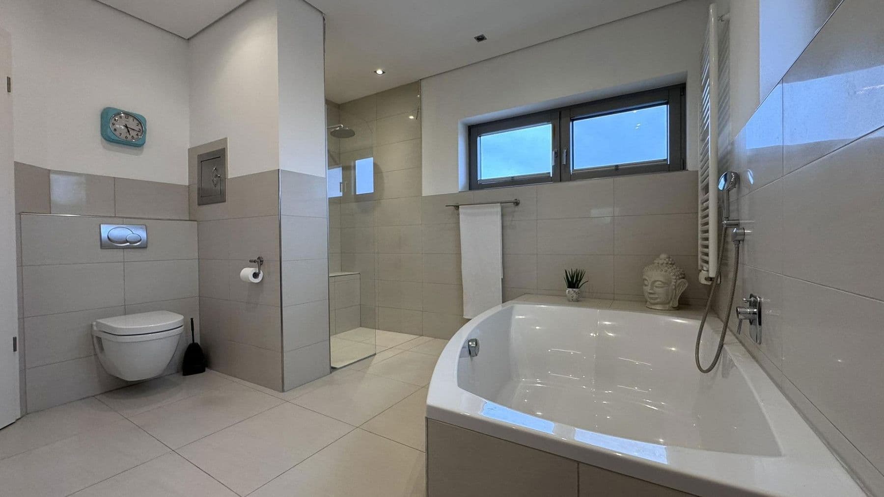 Predaj domu 165 m², pozemek 679 m², Am Falkenhorst 19, Hilpoltstein, Bavorsko Predaj domu 165 m², pozemek 679 m², Am Falkenhorst 19, Hilpoltstein, Bavorsko