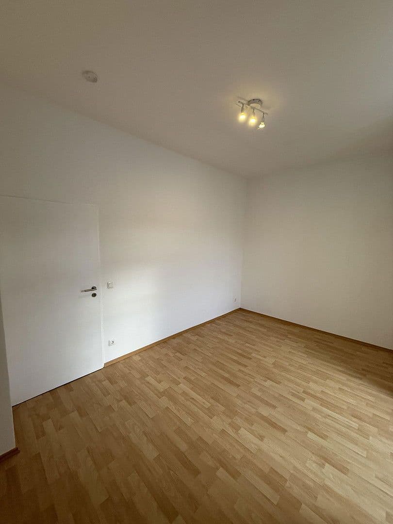 Prenájom bytu 3-izbový 77 m², Bad Nauheim, Hesensko Prenájom bytu 3-izbový 77 m², Bad Nauheim, Hesensko