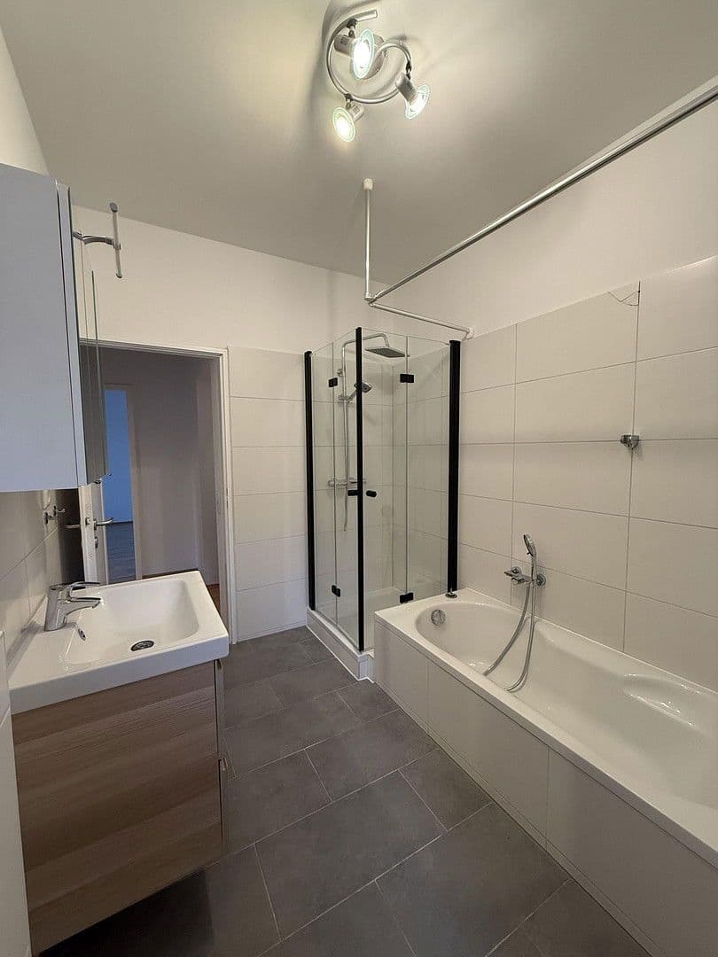 Prenájom bytu 3-izbový 77 m², Bad Nauheim, Hesensko Prenájom bytu 3-izbový 77 m², Bad Nauheim, Hesensko