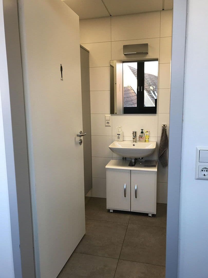 Prenájom kancelárie 472 m², Sindelfingen, Bádensko-Wurttembersko Prenájom kancelárie 472 m², Sindelfingen, Bádensko-Wurttembersko