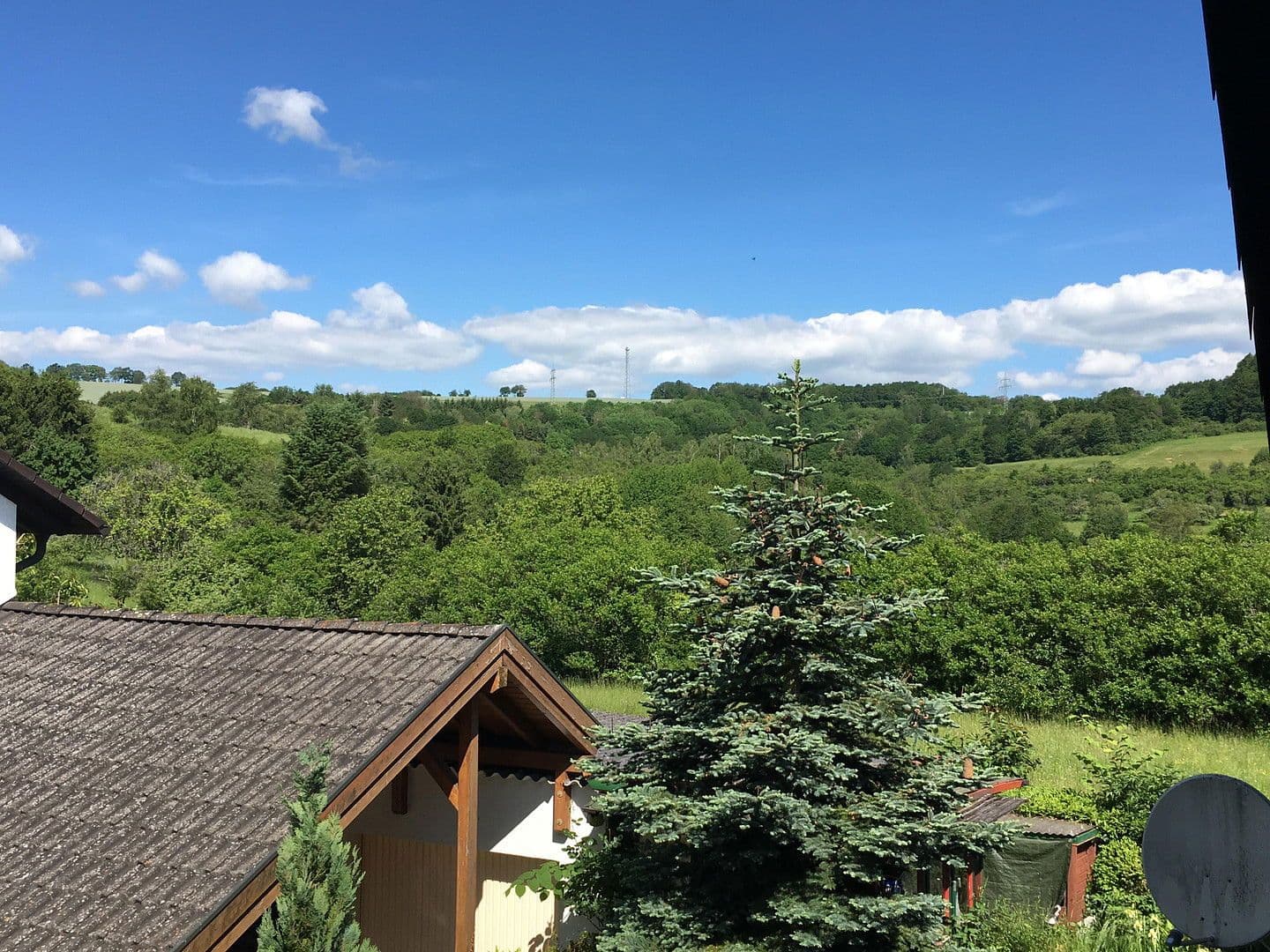 Prenájom domu 193 m², pozemek 580 m², Haschbach am Remigiusberg, Porýnie-Falcko Prenájom domu 193 m², pozemek 580 m², Haschbach am Remigiusberg, Porýnie-Falcko