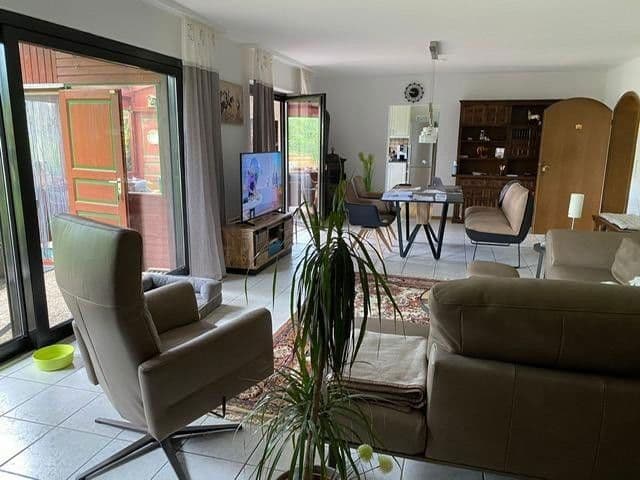 Prenájom domu 193 m², pozemek 580 m², Haschbach am Remigiusberg, Porýnie-Falcko Prenájom domu 193 m², pozemek 580 m², Haschbach am Remigiusberg, Porýnie-Falcko