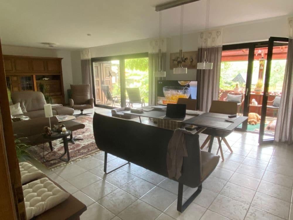 Prenájom domu 193 m², pozemek 580 m², Haschbach am Remigiusberg, Porýnie-Falcko Prenájom domu 193 m², pozemek 580 m², Haschbach am Remigiusberg, Porýnie-Falcko