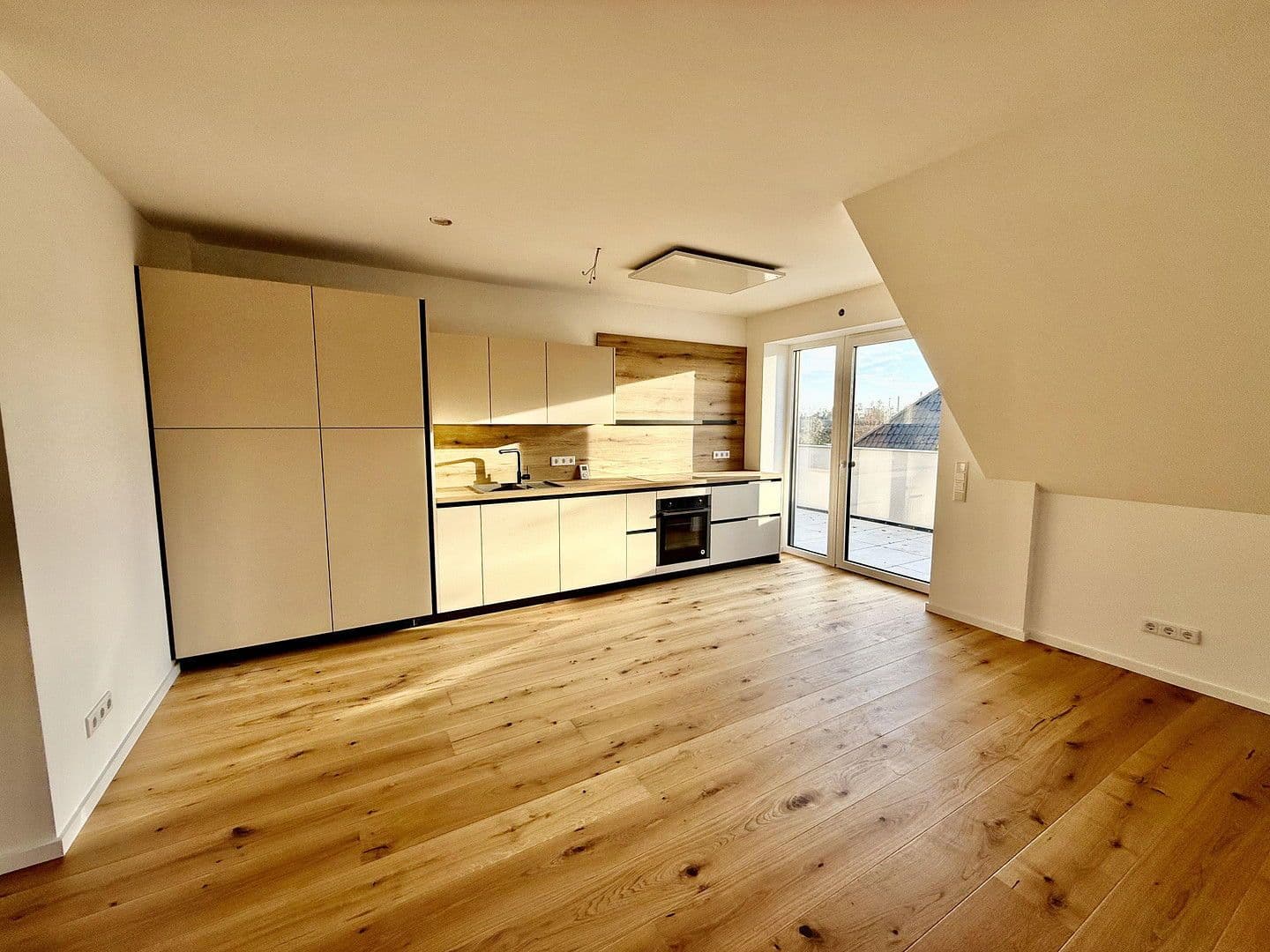 Prenájom bytu 2-izbový 65 m², Stedefreunder Str. 25, Bielefeld, Severné Porýnie - Westfálsko Prenájom bytu 2-izbový 65 m², Stedefreunder Str. 25, Bielefeld, Severné Porýnie - Westfálsko