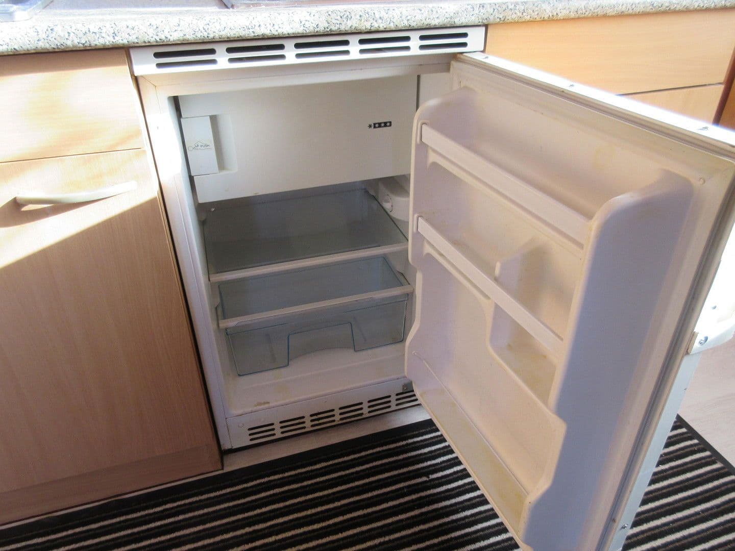 Prenájom bytu 1-izbový 15 m², Gaustraße 49, Selzen, Porýnie-Falcko Prenájom bytu 1-izbový 15 m², Gaustraße 49, Selzen, Porýnie-Falcko