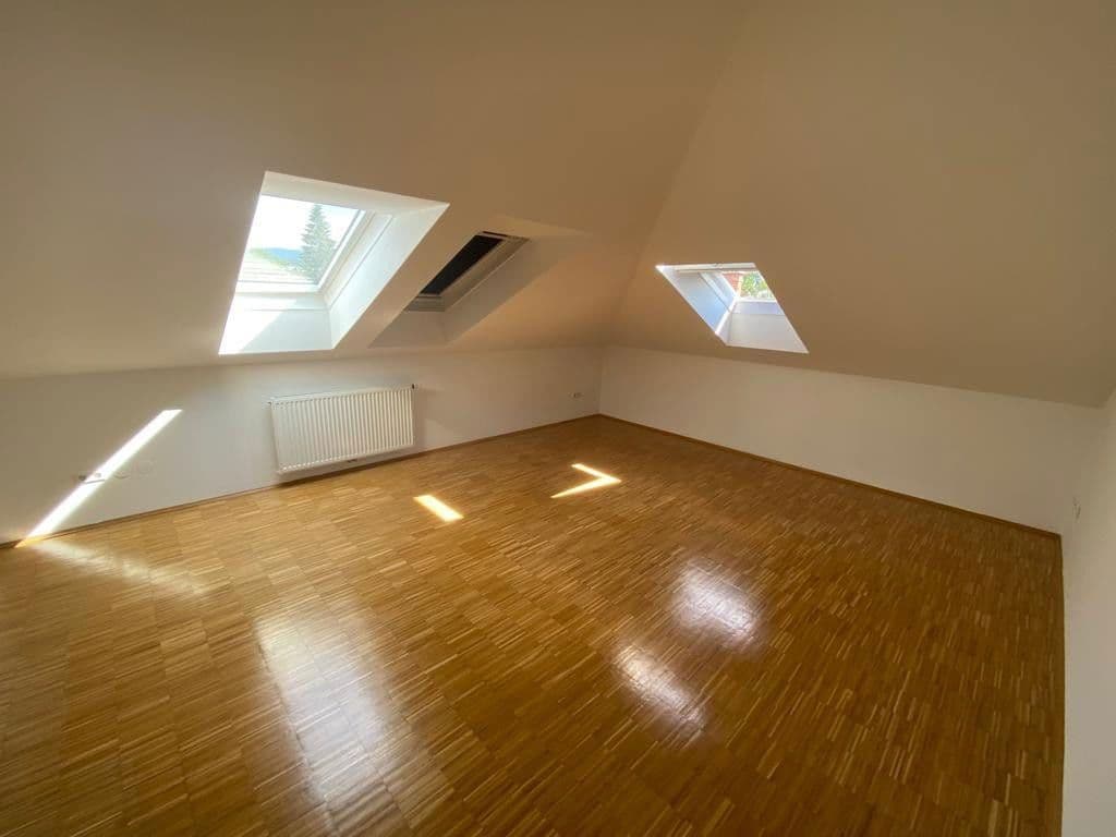 Prenájom bytu 3-izbový 138 m², Beethovenstraße 24/8, Graz, Štajersko Prenájom bytu 3-izbový 138 m², Beethovenstraße 24/8, Graz, Štajersko