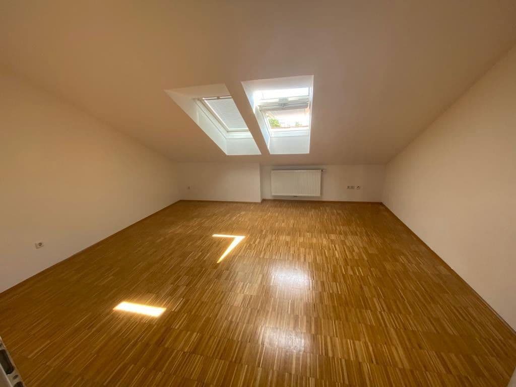 Prenájom bytu 3-izbový 138 m², Beethovenstraße 24/8, Graz, Štajersko Prenájom bytu 3-izbový 138 m², Beethovenstraße 24/8, Graz, Štajersko