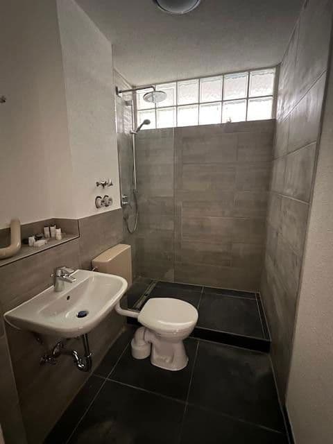 Prenájom bytu 1-izbový 33 m², Gernsbacherstr. 88, Bad Herrenalb, Bádensko-Wurttembersko Prenájom bytu 1-izbový 33 m², Gernsbacherstr. 88, Bad Herrenalb, Bádensko-Wurttembersko