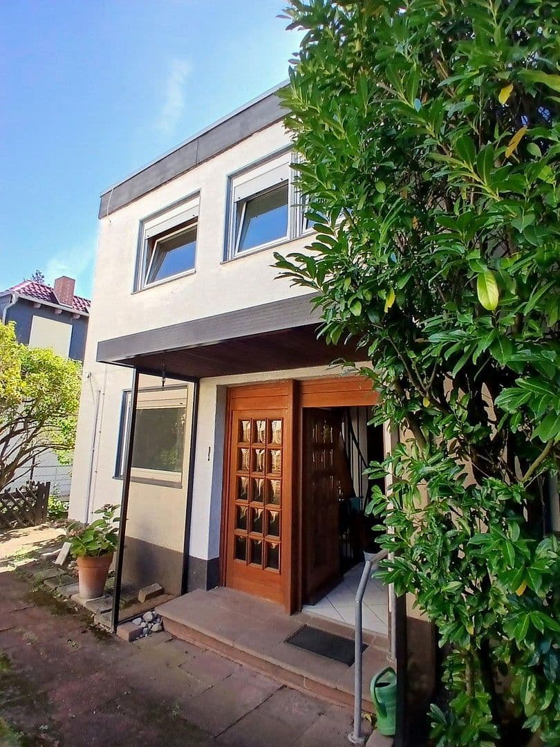 Predaj domu 140 m², pozemek 446 m², Seeheim-Jugenheim, Hesensko Predaj domu 140 m², pozemek 446 m², Seeheim-Jugenheim, Hesensko