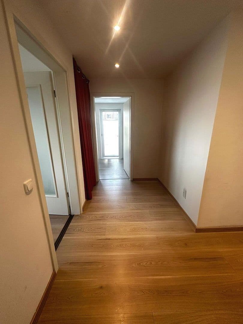 Predaj bytu 3-izbový 78 m², Wirtstraße 32, München, Bavorsko Predaj bytu 3-izbový 78 m², Wirtstraße 32, München, Bavorsko