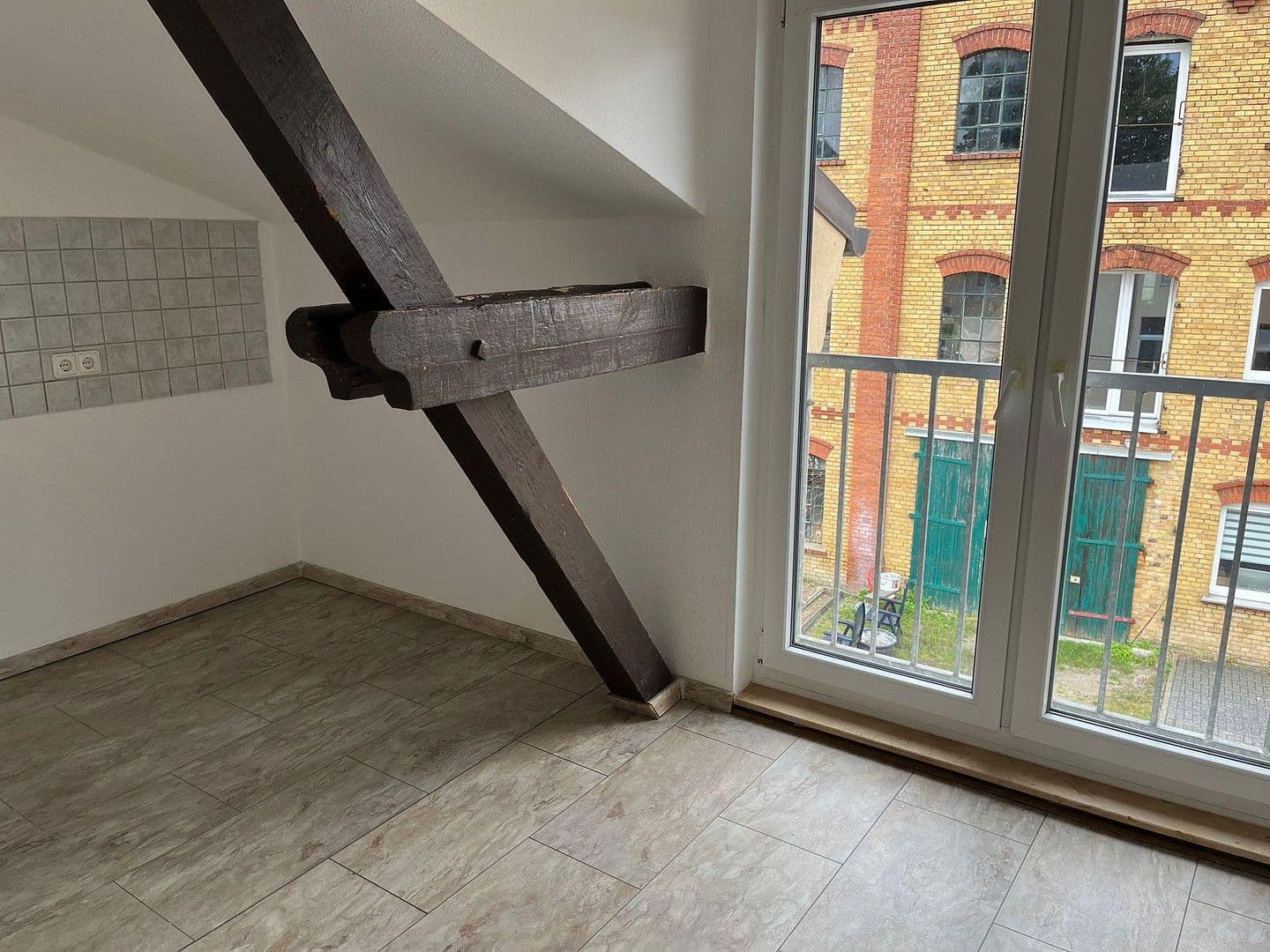 Predaj domu 233 m², pozemek 282 m², Puschkinstraße 37, Wittenberg, Sasko-Anhaltsko Predaj domu 233 m², pozemek 282 m², Puschkinstraße 37, Wittenberg, Sasko-Anhaltsko